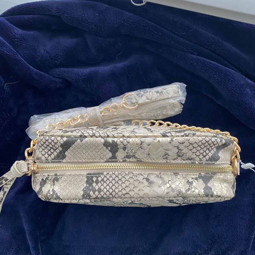 Python Print Camera Style Bag With Strap - image 5